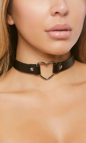 Faux Leather Choker with Metal Heart Ring